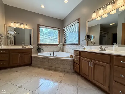 6067 Terra Lane Mccordsville IN 46055