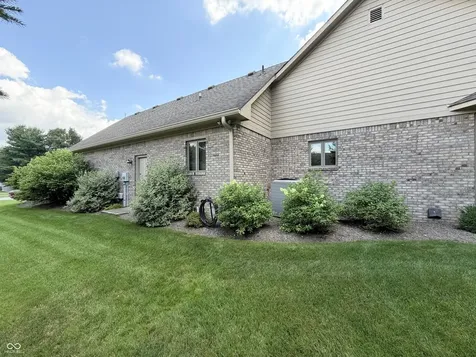 6067 Terra Lane Mccordsville IN 46055