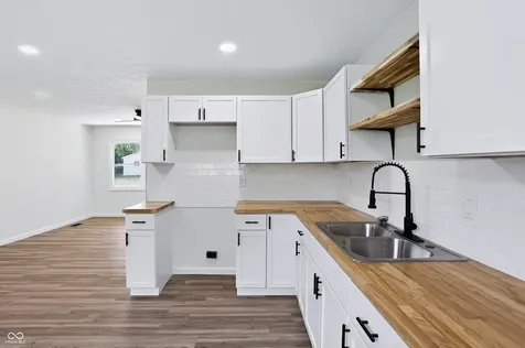 4047 Aspen Way Indianapolis IN 46226