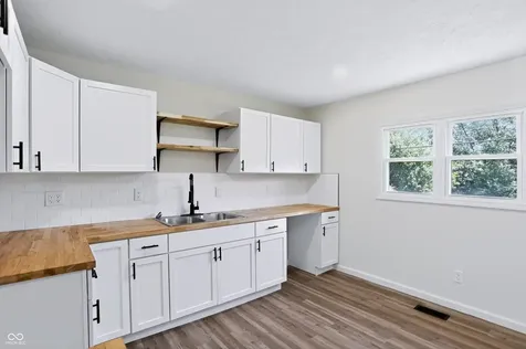 4047 Aspen Way Indianapolis IN 46226