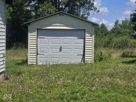 7930 N State Road 157 Worthington IN 47471