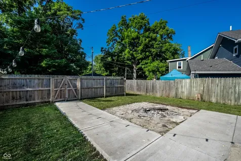 2433 Coyner Avenue Indianapolis IN 46218