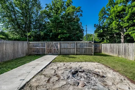 2433 Coyner Avenue Indianapolis IN 46218