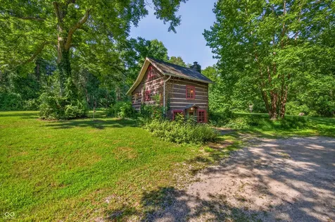 5462 Spearsville Road Morgantown IN 46160