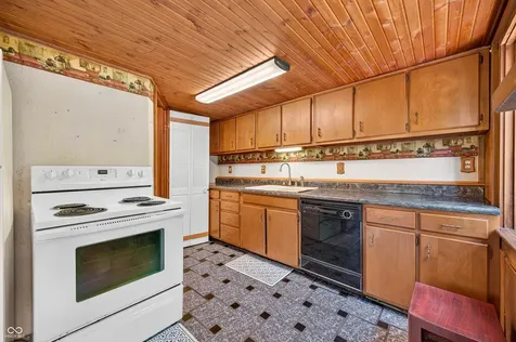 5462 Spearsville Road Morgantown IN 46160