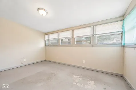 1611 Nichol Avenue Anderson IN 46016
