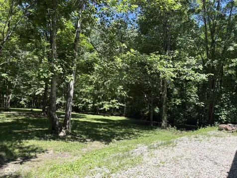 9713 E Birch Road Bloomfield IN 47424