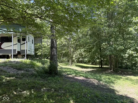 9713 E Birch Road Bloomfield IN 47424