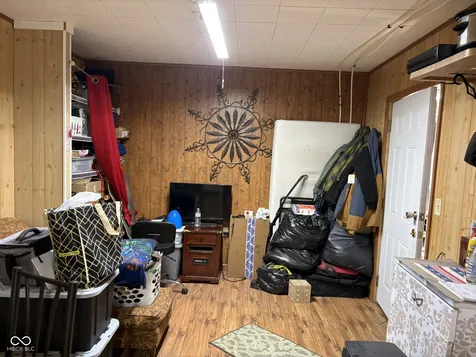 9713 E Birch Road Bloomfield IN 47424