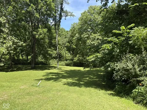 9713 E Birch Road Bloomfield IN 47424