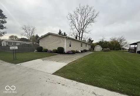 52 Fountain Lake Drive Greenfield IN 46140