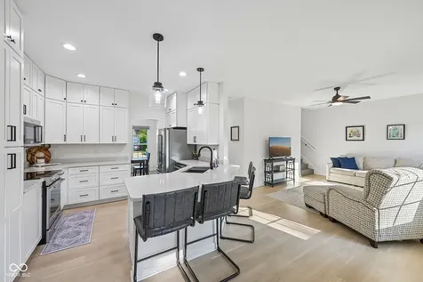 10791 Putnam Place Carmel IN 46032