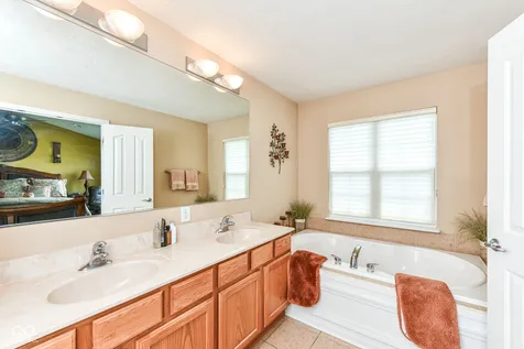 11765 Harvard Lane Carmel IN 46032