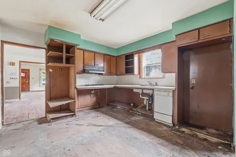 1058 S Sheffield Avenue Indianapolis IN 46221
