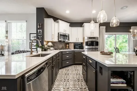 10190 Fantina Lane Fishers IN 46040