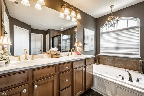 10190 Fantina Lane Fishers IN 46040