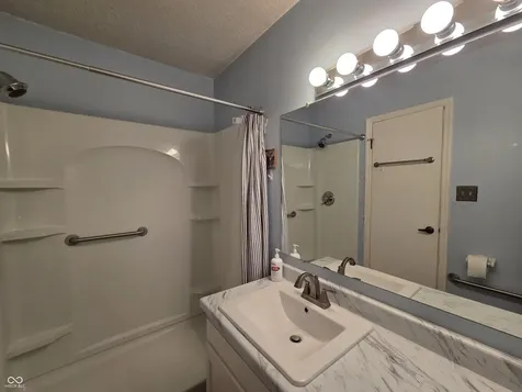 2913 Country Estates Drive Indianapolis IN 46227