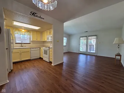 2913 Country Estates Drive Indianapolis IN 46227