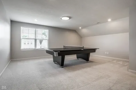 6845 Oakcrest Drive Mccordsville IN 46055