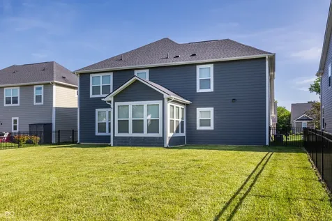 6845 Oakcrest Drive Mccordsville IN 46055