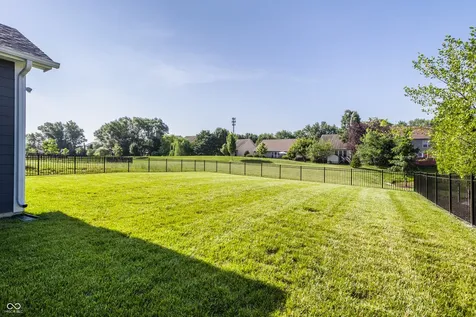 6845 Oakcrest Drive Mccordsville IN 46055