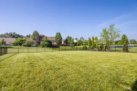 6845 Oakcrest Drive Mccordsville IN 46055