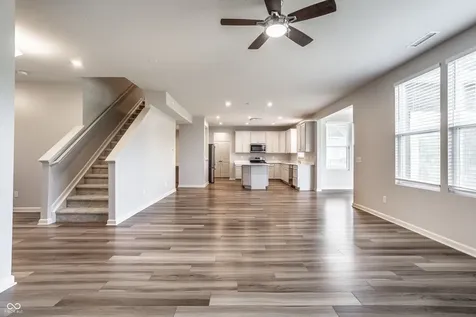6845 Oakcrest Drive Mccordsville IN 46055