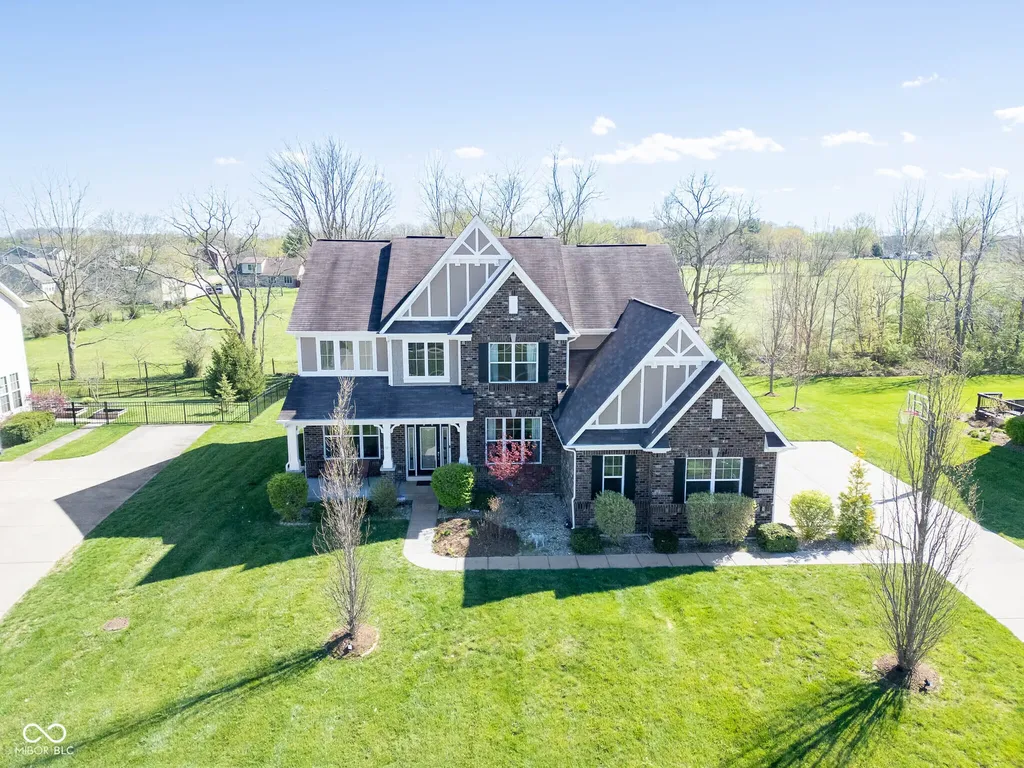 Greenwood IN, 1325 Brentford Lane