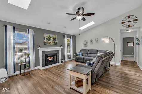 8353 Southern Springs Drive Indianapolis IN 46237
