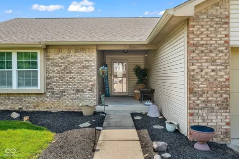 8353 Southern Springs Drive Indianapolis IN 46237