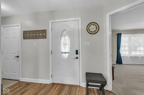 8353 Southern Springs Drive Indianapolis IN 46237
