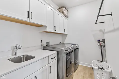 19402 Mcbee Avenue Westfield IN 46074