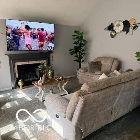7920 Pine Lake Road Indianapolis IN 46268