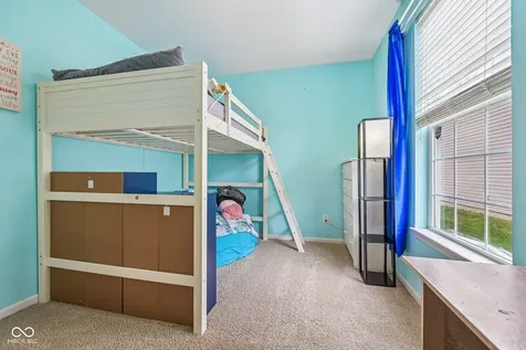 8072 Lawrence Woods Place Indianapolis IN 46236