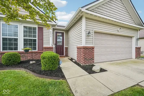 8072 Lawrence Woods Place Indianapolis IN 46236