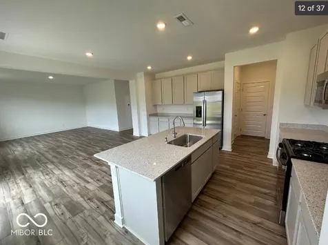 2274 S Stonehill Way New Palestine IN 46163