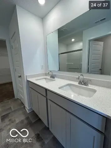 2274 S Stonehill Way New Palestine IN 46163