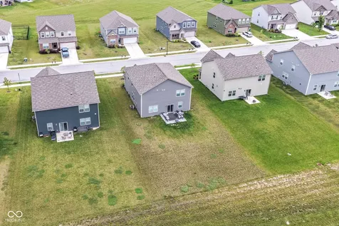 2274 S Stonehill Way New Palestine IN 46163