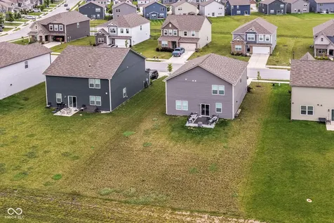 2274 S Stonehill Way New Palestine IN 46163