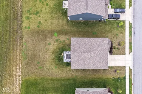 2274 S Stonehill Way New Palestine IN 46163
