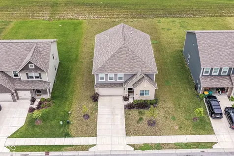 2274 S Stonehill Way New Palestine IN 46163