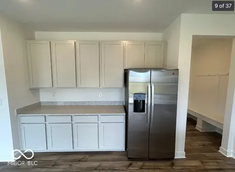 2274 S Stonehill Way New Palestine IN 46163
