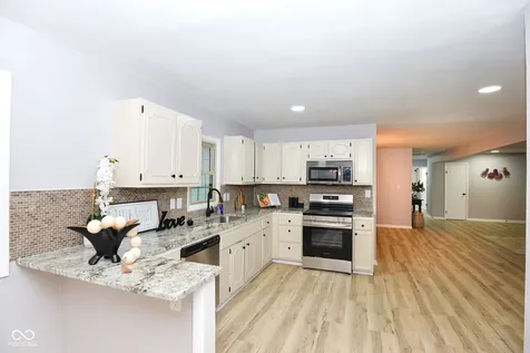 4813 E Thompson Road Indianapolis IN 46237