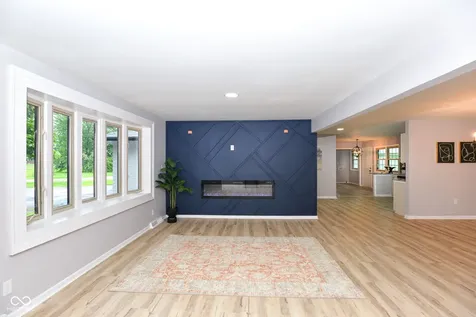 4813 E Thompson Road Indianapolis IN 46237