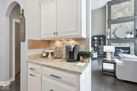 63 Hollaway Boulevard Brownsburg IN 46112