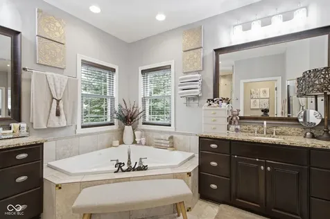 63 Hollaway Boulevard Brownsburg IN 46112