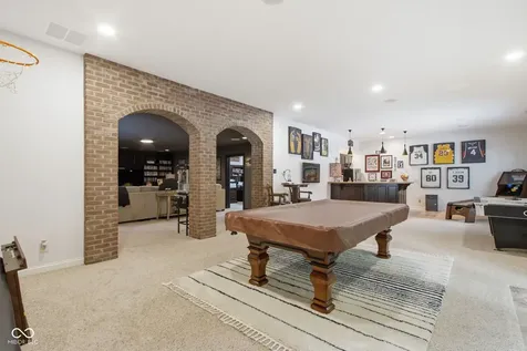 63 Hollaway Boulevard Brownsburg IN 46112
