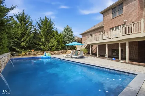 63 Hollaway Boulevard Brownsburg IN 46112
