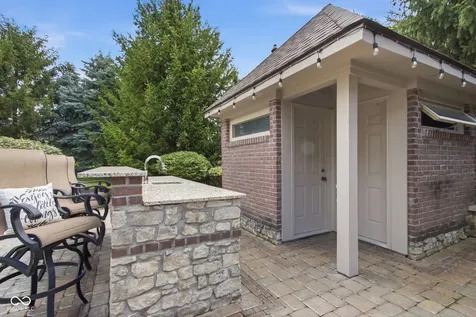 63 Hollaway Boulevard Brownsburg IN 46112
