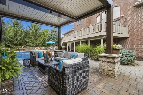 63 Hollaway Boulevard Brownsburg IN 46112